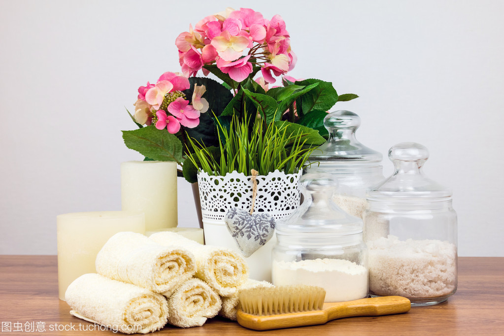 衛(wèi)生用品與沐浴配件 提升個(gè)人衛(wèi)生體驗(yàn)的日常選擇